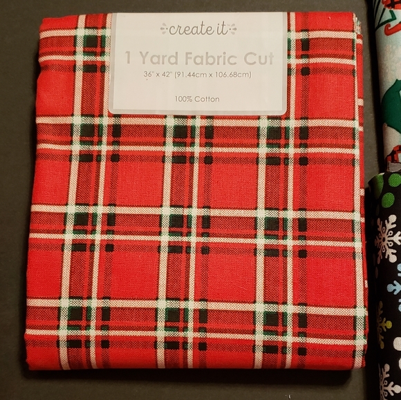 Christmas Fabric Bundle - Picture 5 of 10